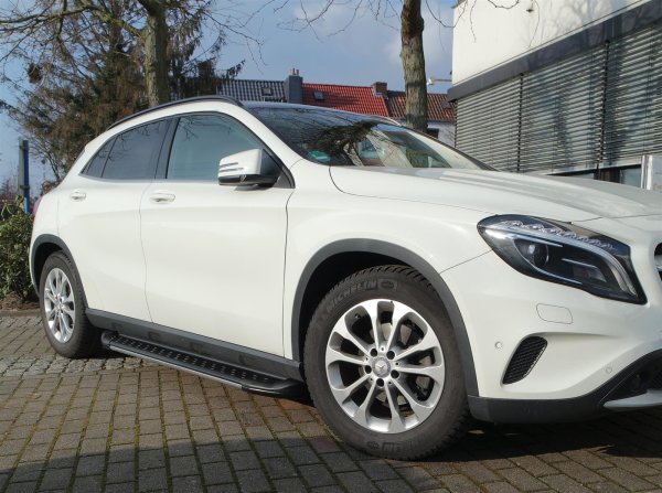 Trittbretter passend für Mercedes-Benz GLA ab 2013 Olympus Schwarz mit TÜV